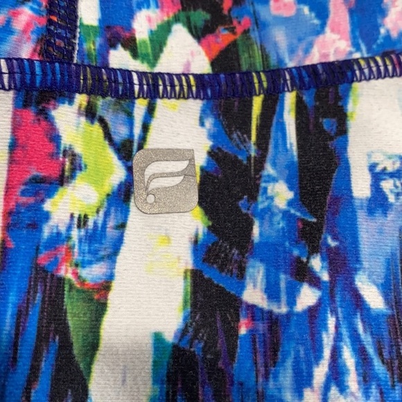 Fabletics || Woman’s Salar Get to Know Me Capri Leggings size Small - Picture 9 of 9